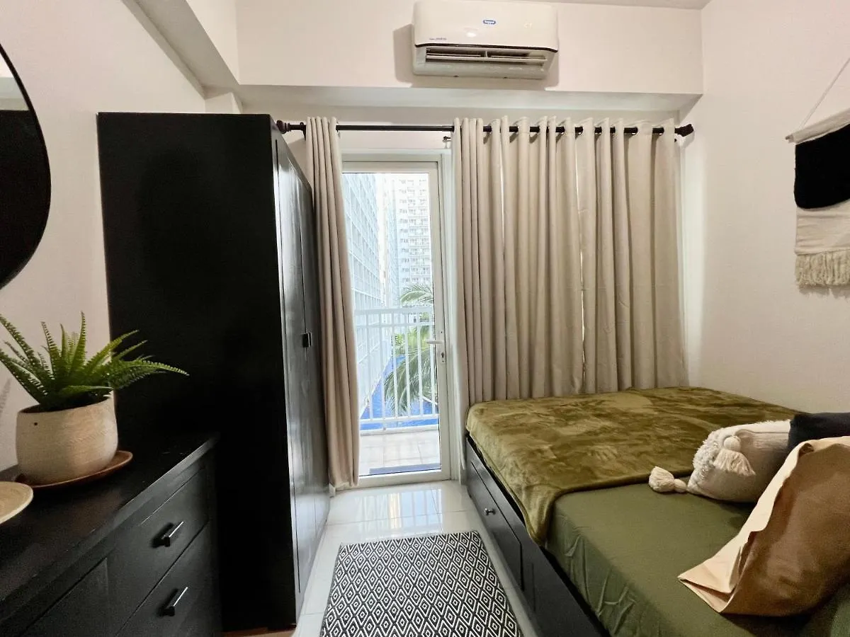 Cozy Staycation Near Moa & Airport Manila